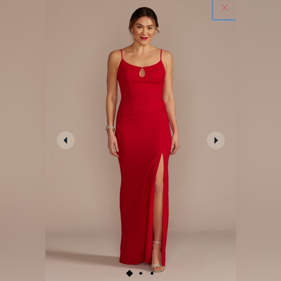 crepe keyhole sheath with side slit - Picture 1 of 3